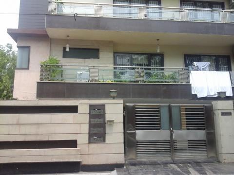 flat for rent in New Delhi